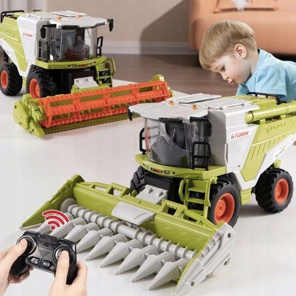 2-In-1 Remote Controlled Combine Harvester With Smoke Generator Grain Bin Toy