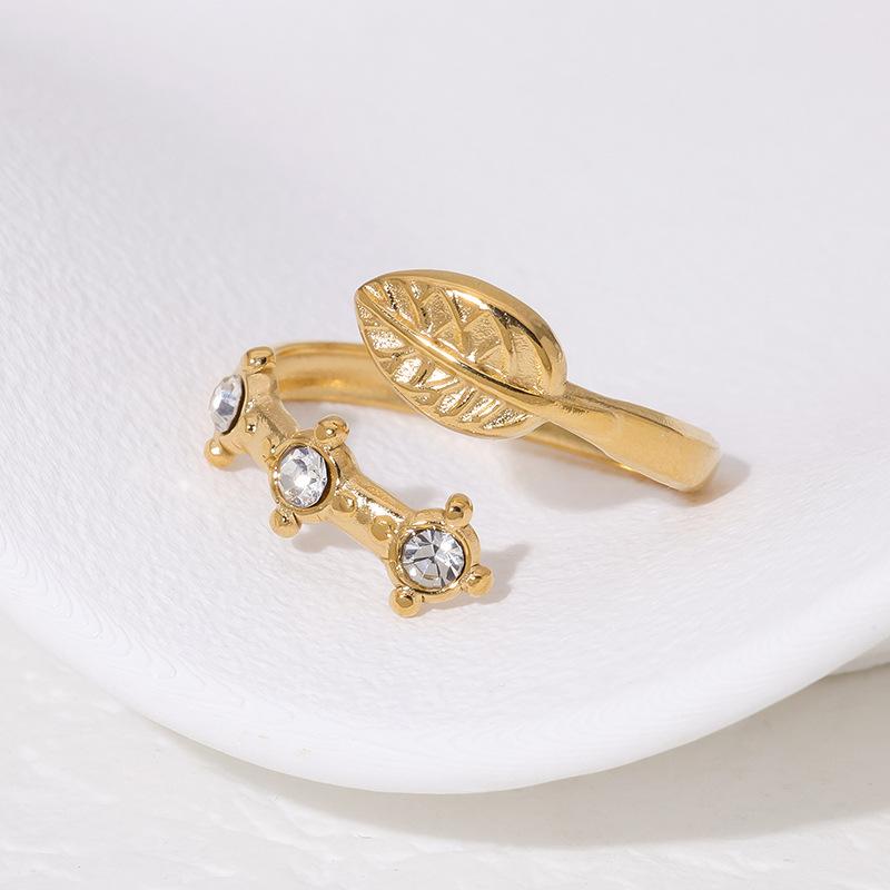 Women Leaf Ring Titanium Steel Rhinestone Simple Fresh Temperament Versatile Fashion Band adjustable золотой