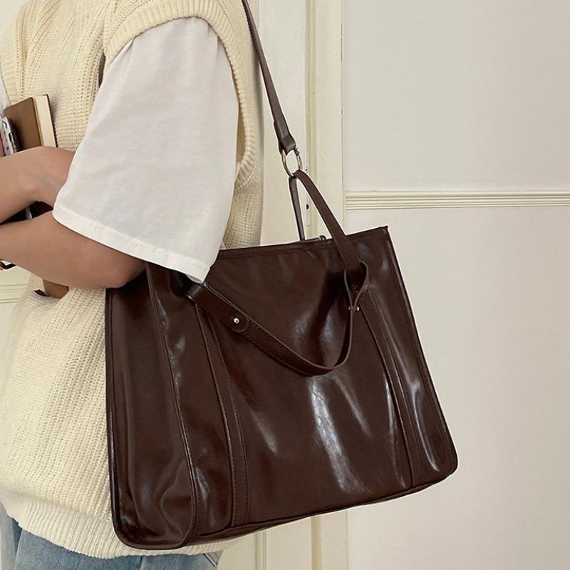 Simple Retro Texture Large Capacity Commuter Bag Square Student Versatile Tote Bag Portable Shoulder Messenger Bag Tide