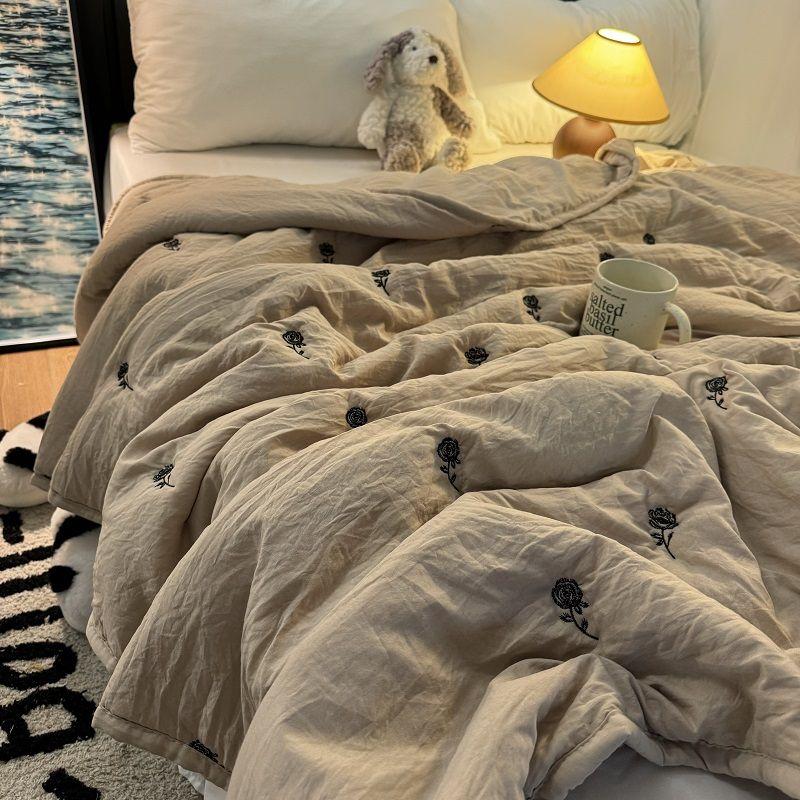 Machine Washable Summer Quilt Embroidery Air-Condition Bedding Cream Color Cooling Thin Comforter
