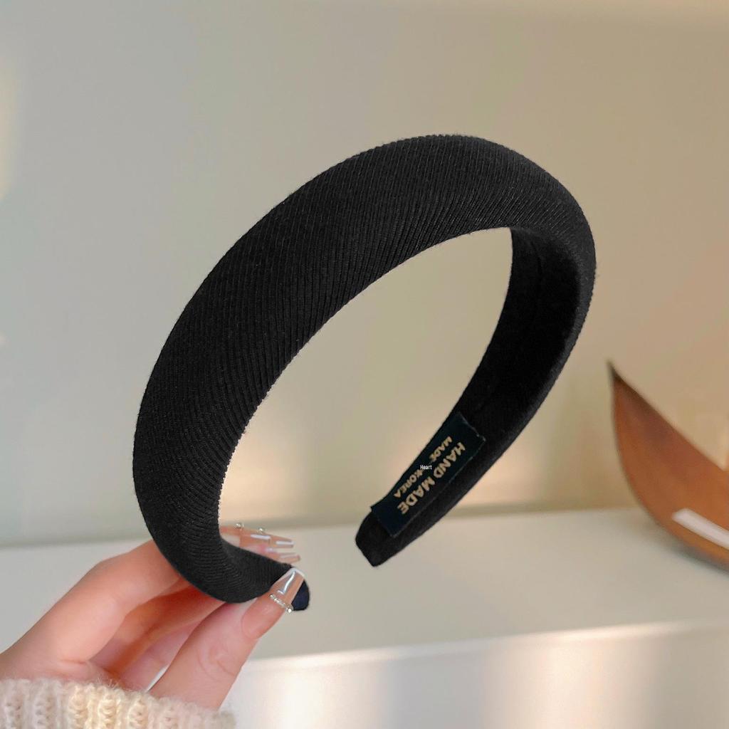 Soft Fluffy Headband - Retro Niche Sweet Commuting Hair Accessory for Autumn/Winter