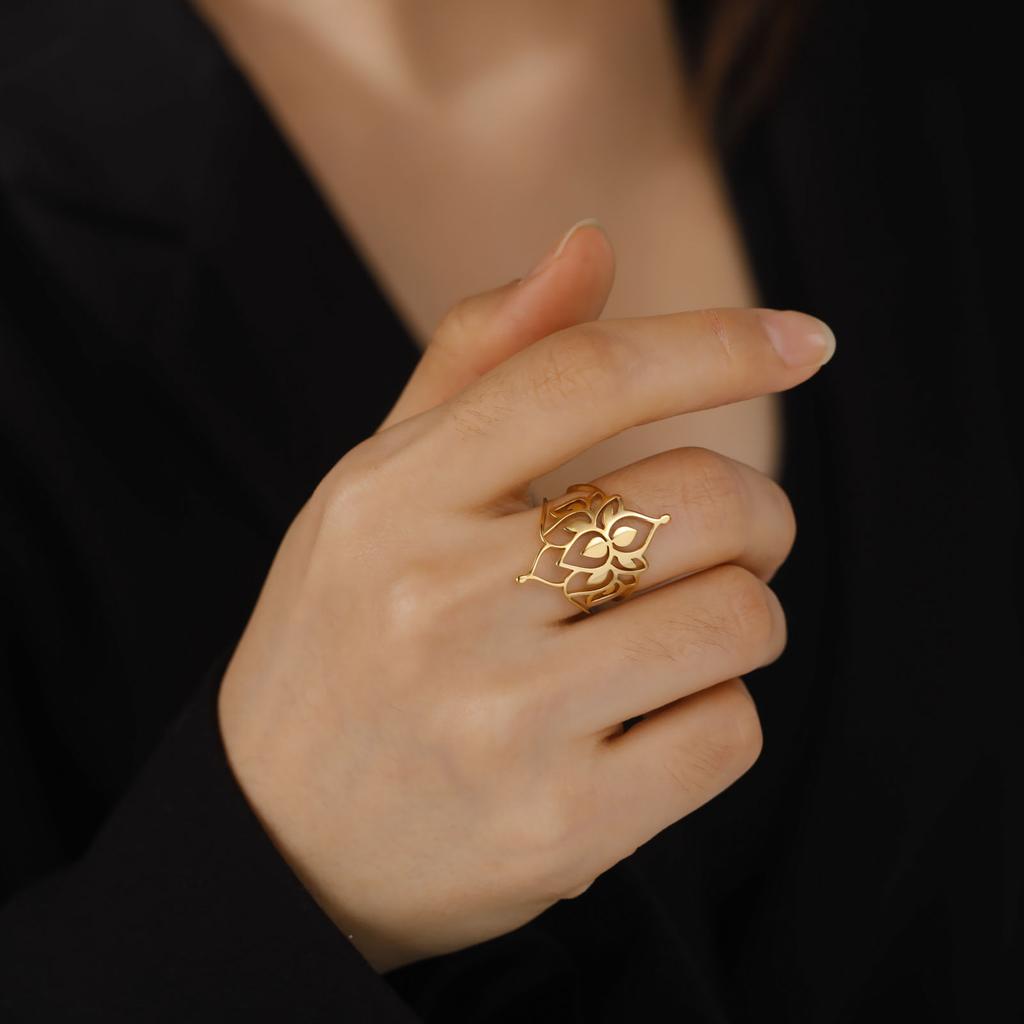 Vintage Hollow Filigree Flower Couple Ring Buddha Lotus Open Rings for Women Stainless Steel Flower of Paradise Jewelry