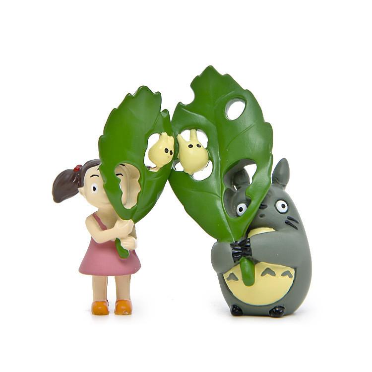 Totoro Neighbor My Resin Figure With Big Leaf For Holiday Party And Gift Giving