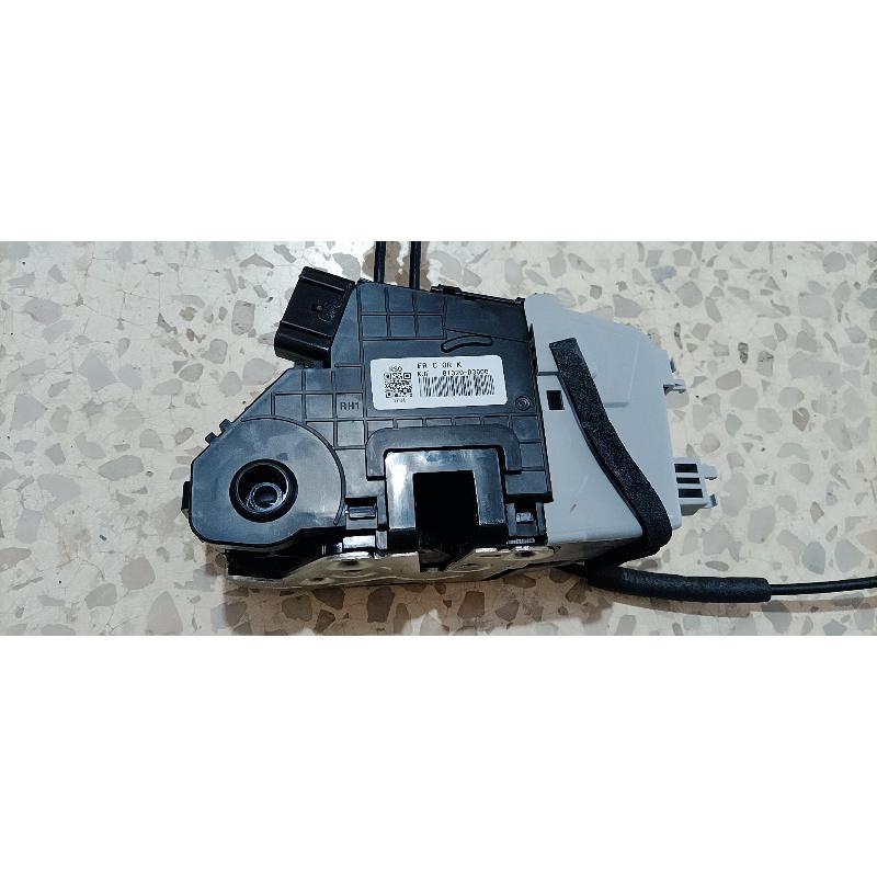 Türschlossaktuator vorne rechts für Hyundai Tucson 2016-2020 81320-D3010 81320-D3000