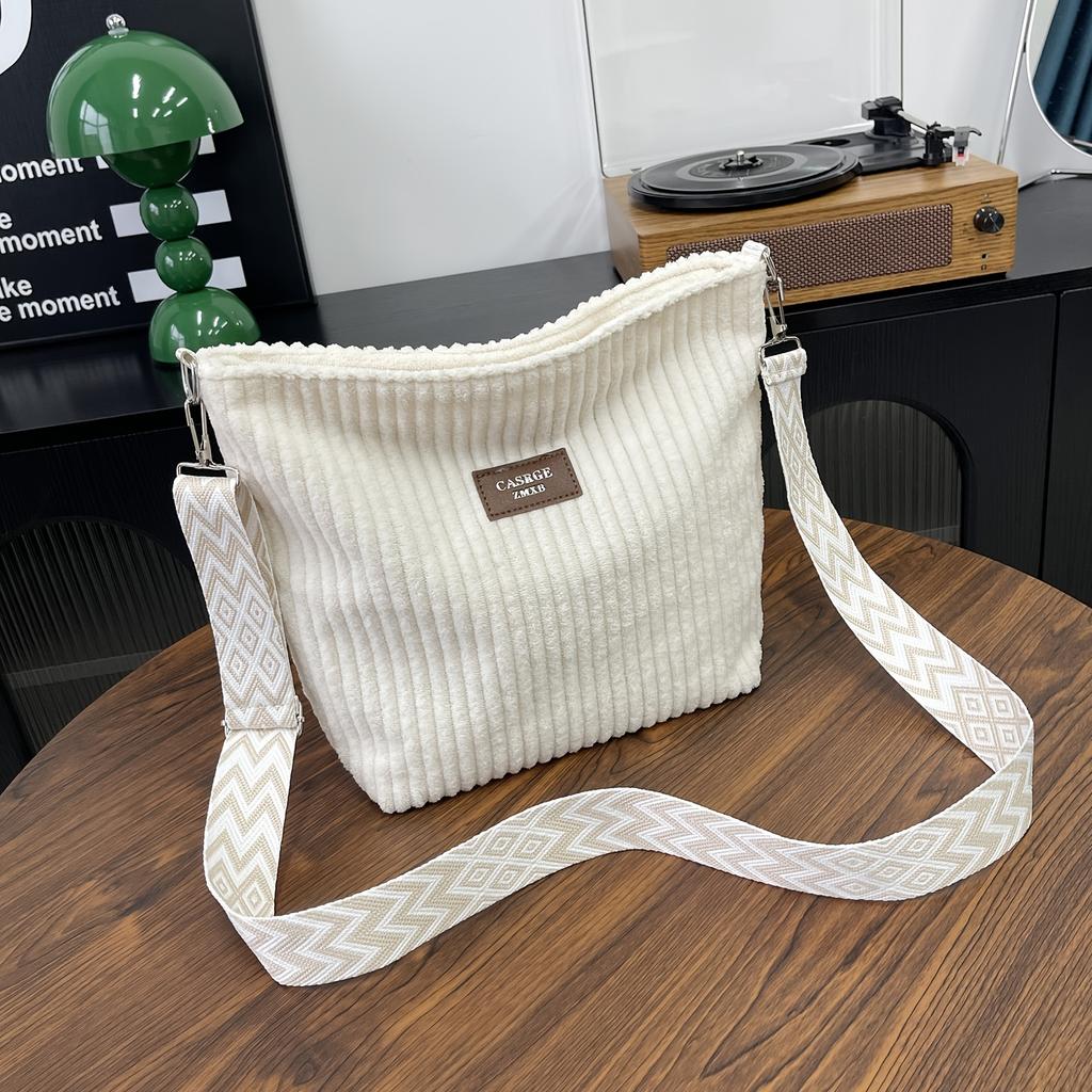New Large Capacity Women's Shoulder Bag Solid Color Shoulder Bag Versatile Tote Commuter Bag Corduroy Bag for Women