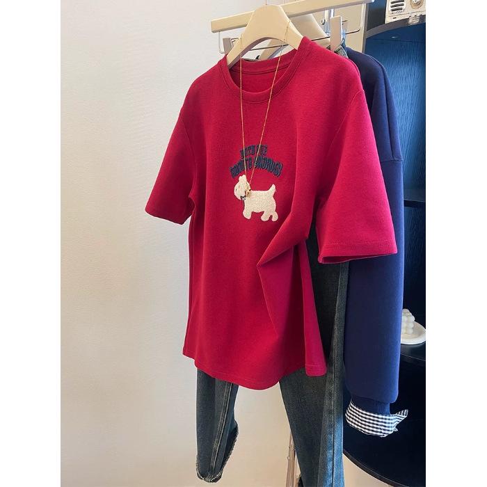 

Plus Size 240 Jin Red Embroidered Puppy Short-Sleeve Women s T-shirt for All Seasons 4XL (suitable for 210-240 jins) красный