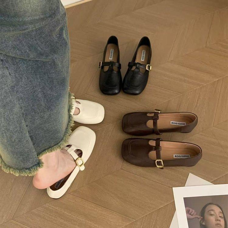 Design Sense Niche Shallow Mouth Shoes Flat-soled Leather Shoes Women's Shoes Autumn French Retro Single Shoes Soft-soled Loafers Doudou Shoes