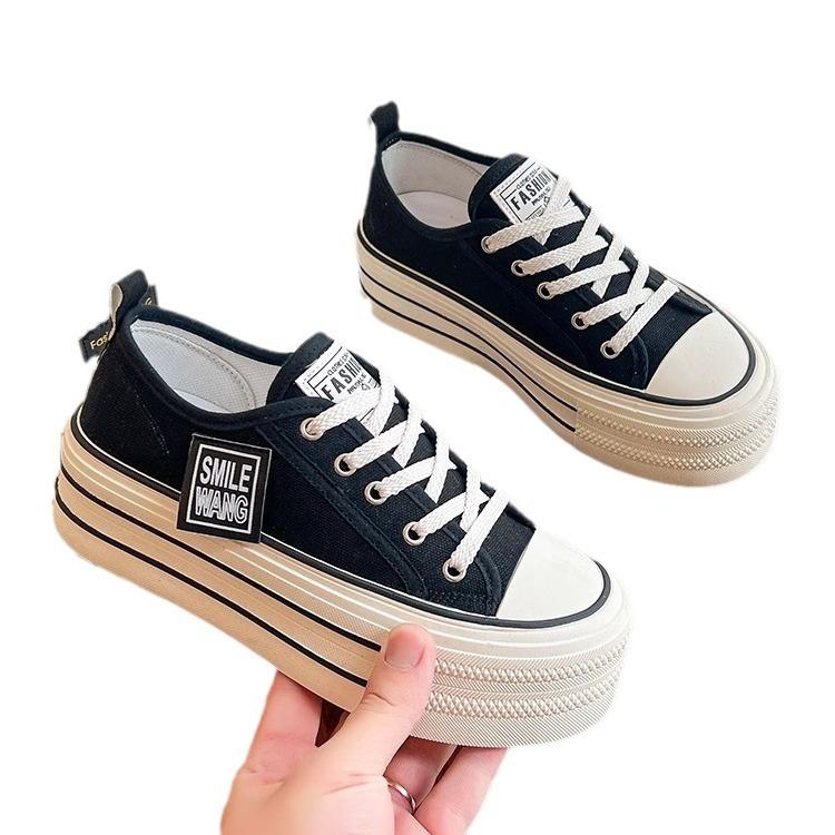 Versatile Platform Canvas Shoes 2025 Summer New Korean Version Small Man Height Increase Strap Low Top Board Explosion White Shoes