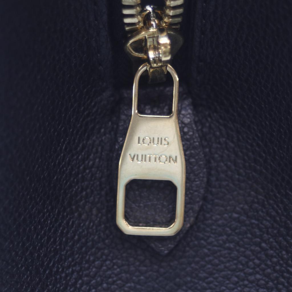 Louis Vuitton 16 Years M41048 Black Enprint Montaigne MM Handbag blackUsed