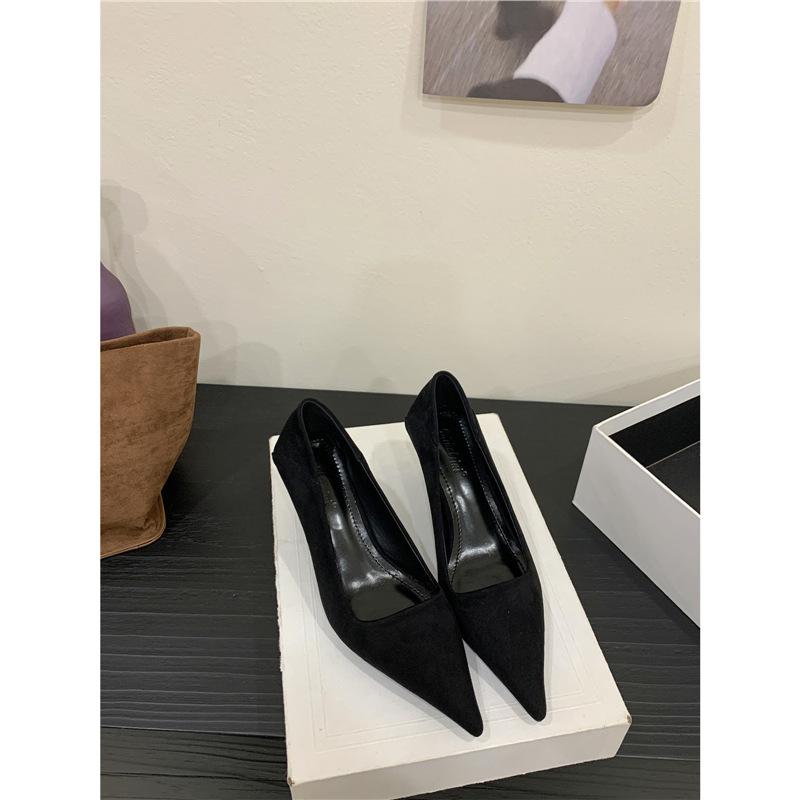 High heels female autumn 2025 new fairy style thin heel pointed head shallow mouth middle heel single shoes commuter work shoes female