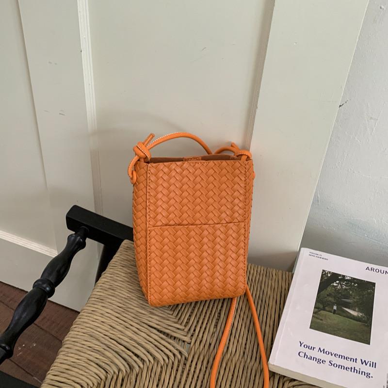 IELGY Ladies All-Match Woven Cross-Body Phone Bag