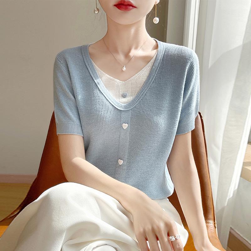 Dámská podzimní vlněná pletená kardiganová vesta s výstřihem do V a zapínáním na knoflíky