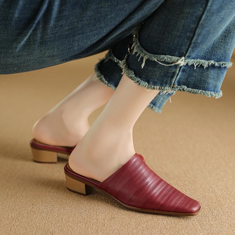 

Мода 2025 Новые летние женские шлепанцы Женская обувь Модные мюли Шлепанцы Обувь для женщин Zapatos Mujer Вышивка Женская обувь 40 красный