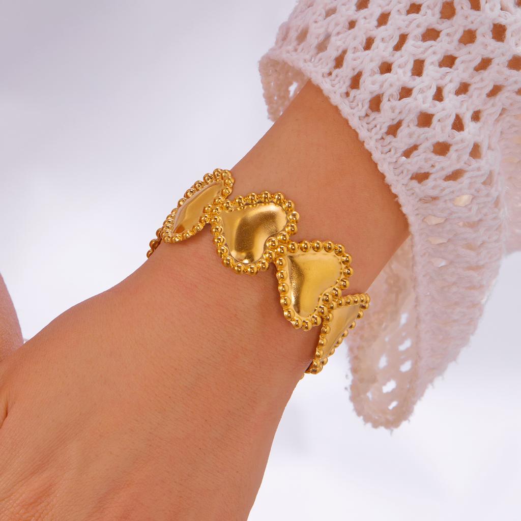 Vintage Stainless Steel Wide Cuff Bangle for Women Gold Color Starfish Flower Heart Open Chunky Exaggerated Bracelet Jewelry