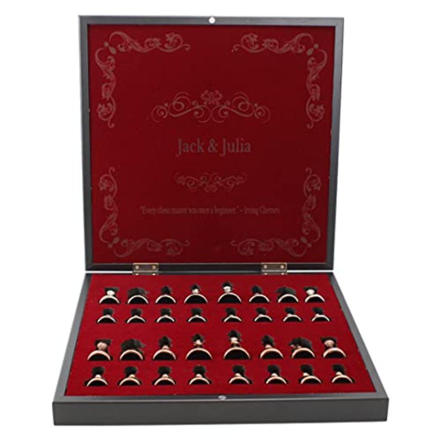 

Идеальный подарок на выпускной. Персонализируемый роскошный шахматный набор для академических достижений. Идеально подходит для памятных экспозиций в кабинете. United States