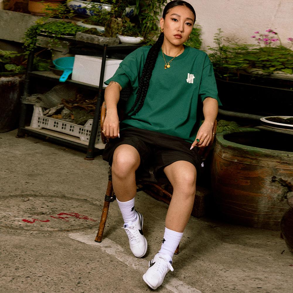Undefeated SS25 T-Shirts Unisex Crew Neck Moderate UE51GSS04M