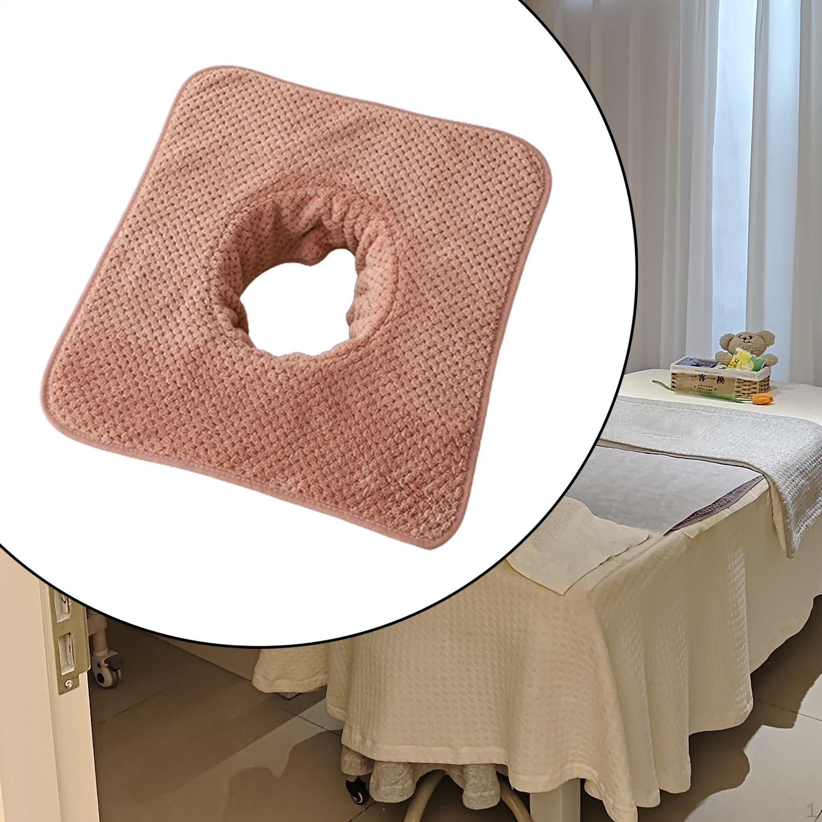 

Массажное полотенце из кораллового флиса с вырезом для лица для косметических процедур Light Coffee