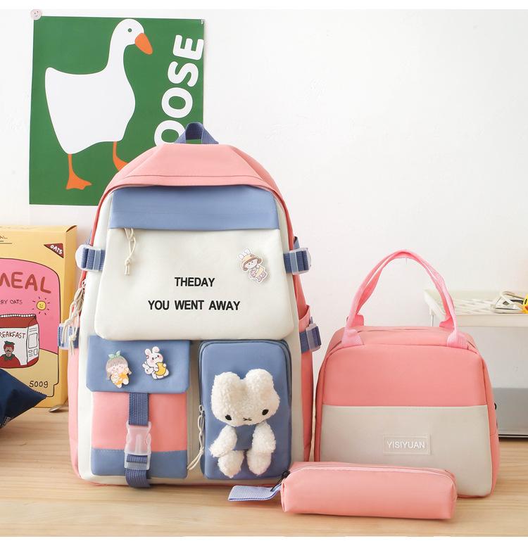 The schoolbag is fashionable and foreign, and the college students in junior high school are light to reduce the burden. The new student schoolbag
