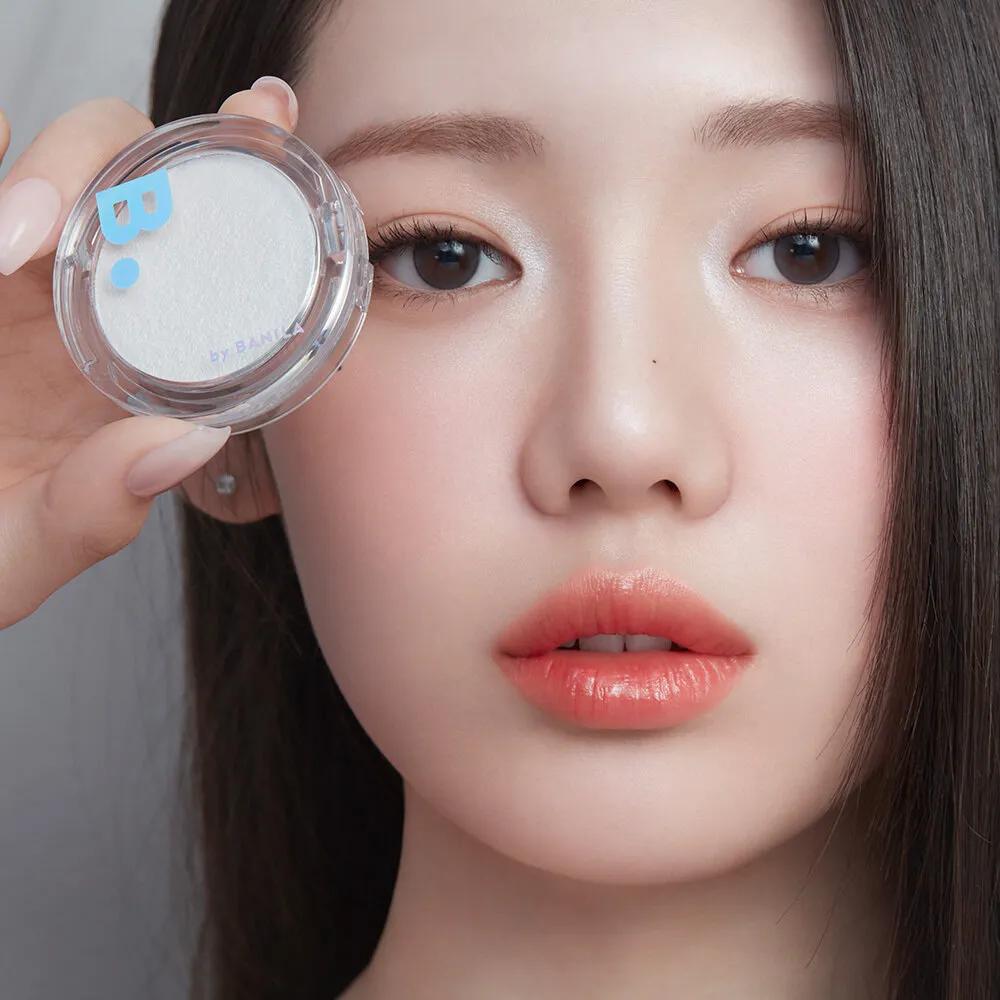 BANILA CO Silky Glow Highlighter (5 Colors) WH01 Frozen (White Silver)