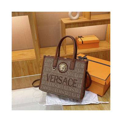 Pleca crossbody soma ar burtu dizainu