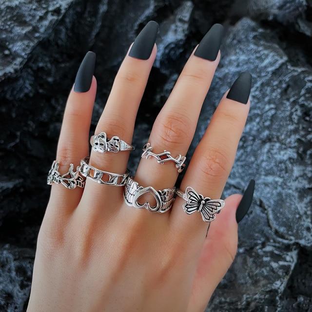 Retro For Women Punk Butterfly Heart Rings Set Retro Gothic Ancient Color Color Dice Angel Wings Charms Finger Rings JewelryVintage Rings
