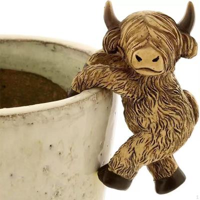 Hanging Animal Statue Planter Edge Decor Cattle Figure Miniature Figurine Pot Climbing