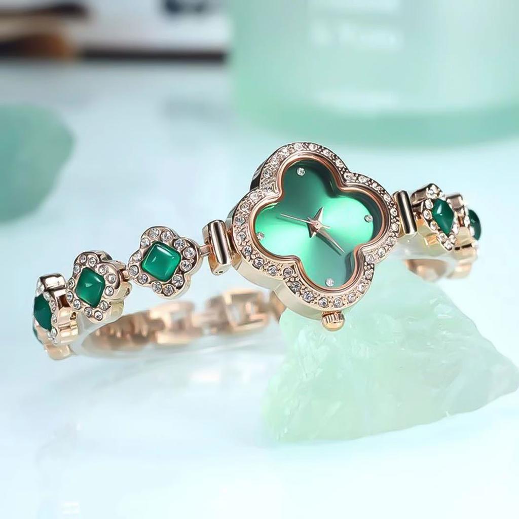 Four leaf clover bracelet quartz watch, the best gift for girls