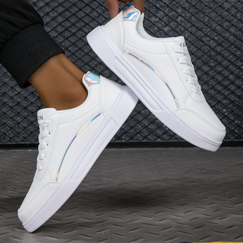 Women's shoes casual fashion sports skateboard shoes little white shoes non-slip waterproof breathable women's ultra-light board shoes