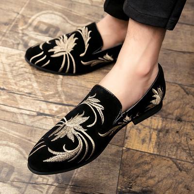 Men's Embroidery Nubuck Shoes Loafers Casual Pointed Toe Single Shoes