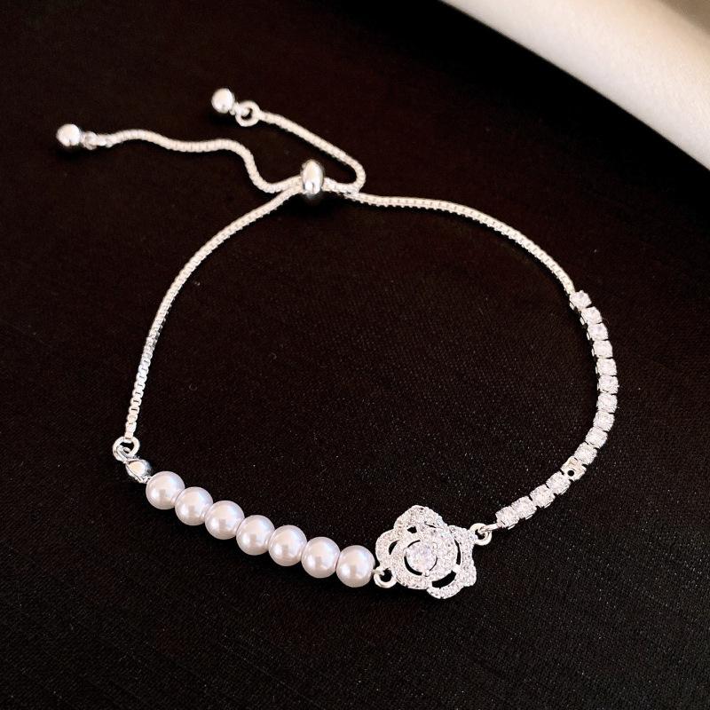 

Inlaid Zircon Pearl Rose Bracelet: Elegant, Versatile, High-End Commuter Bangle