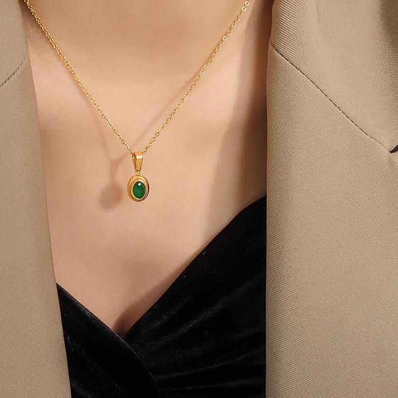 French Retro Gemstone Necklace & Ring Set - Gold-Plated Titanium Steel with Red & Green Zirconia.