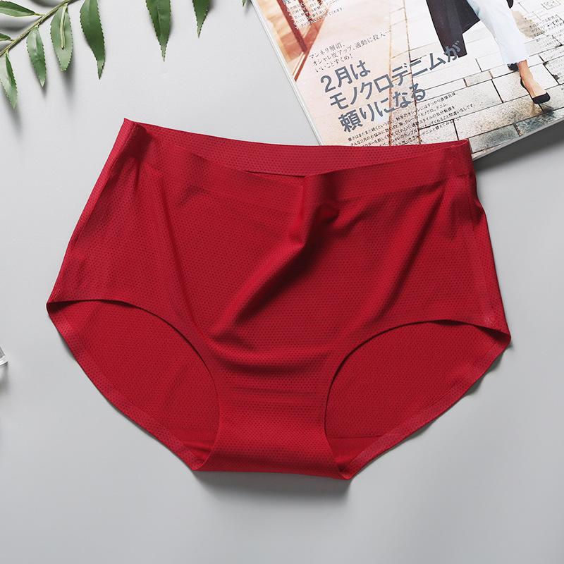 Women's Mid-Waist Plus Size Ice Silk Panties Seamless Breathable One-Piece Comfortable Panties