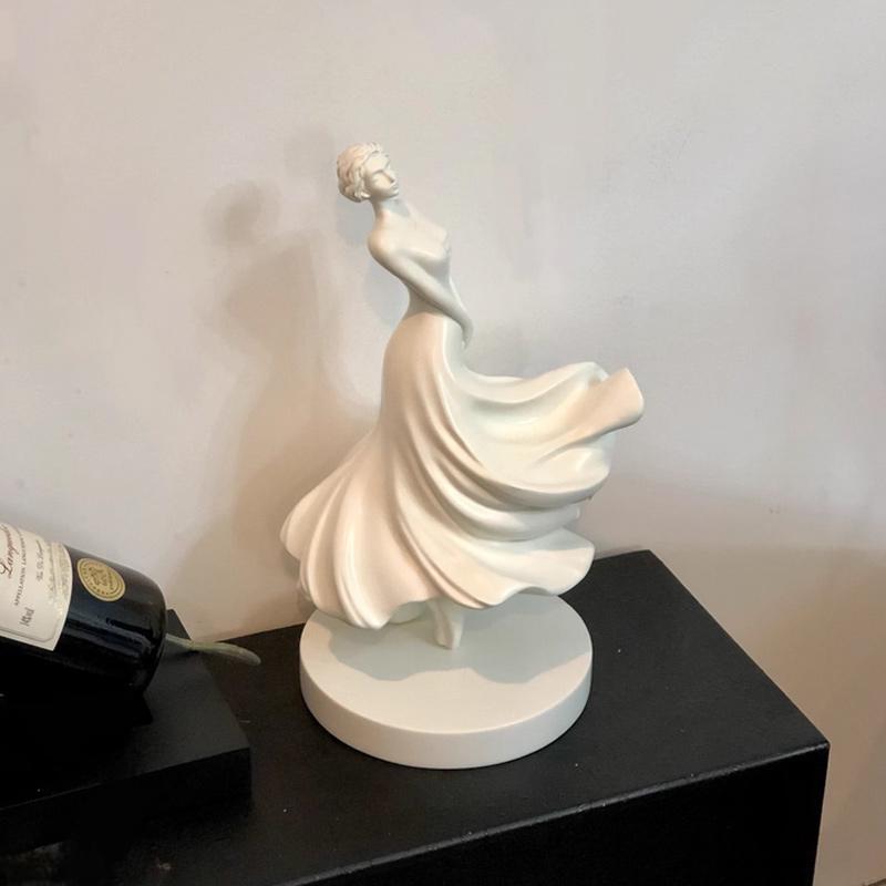 Modern Minimalist Art Figure Statue Luxury High-end Decor For Living Room TV Cabinet Wine Cabinet Entrance Soft Home Ornament