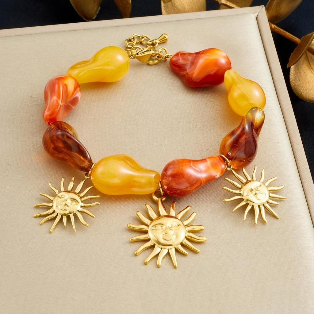 Gold-Plated Sun Pendant Jewelry Set with Human Face and Irregular Resin Beaded Chain