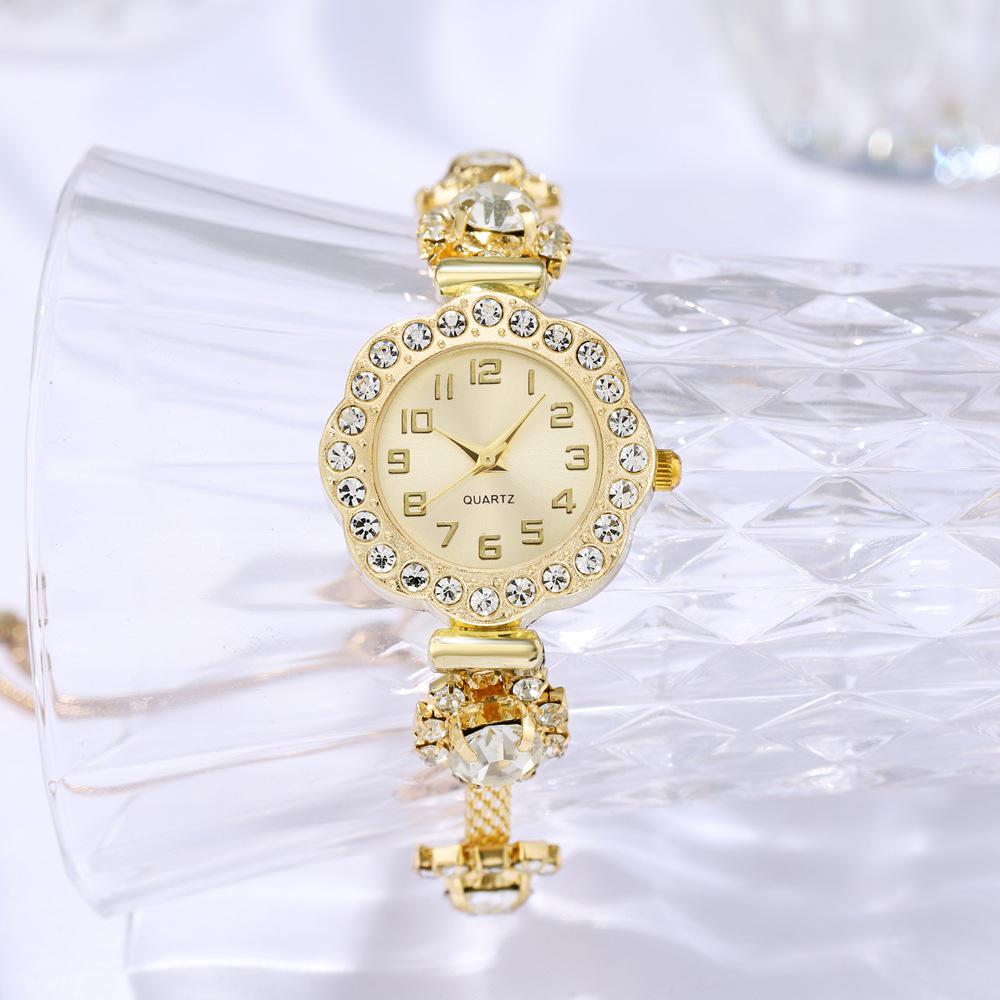Adjustable Bracelet Watch with Large Diamond | New Style Quartz Ladies Watch with Simple Numeric Dial