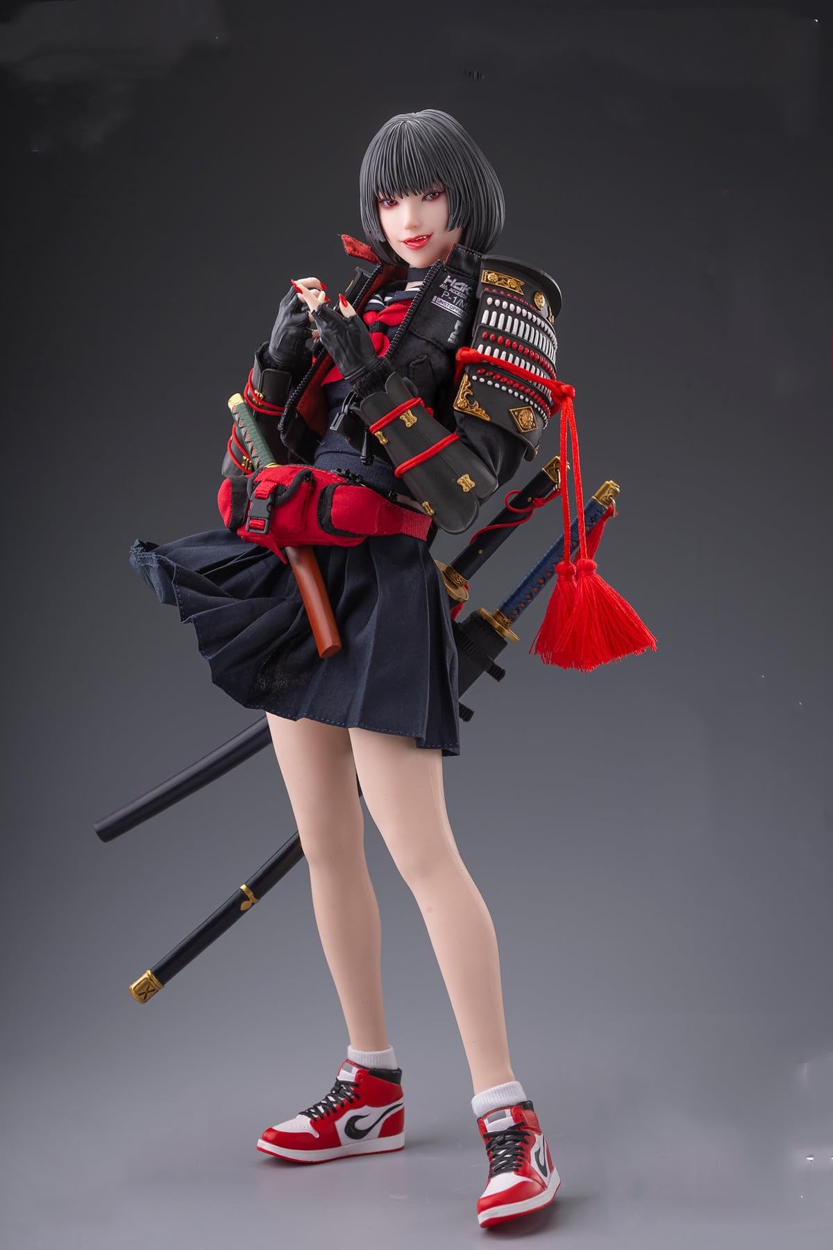 

I8Toys Figure Kina OOKAMI Body with Moving Eyes Clothes Set Cosplay Action Figure [Tbmodel] 1/6 i8-GLIE001