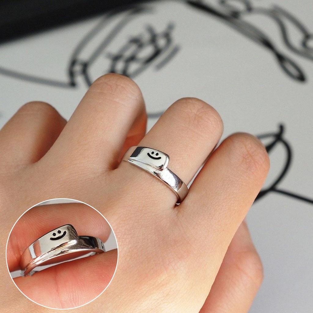 Korean S925 Silver Cross Military Flower Ring: Retro, Adjustable, Fashionable Hip-Hop Index Finger Design for Women.