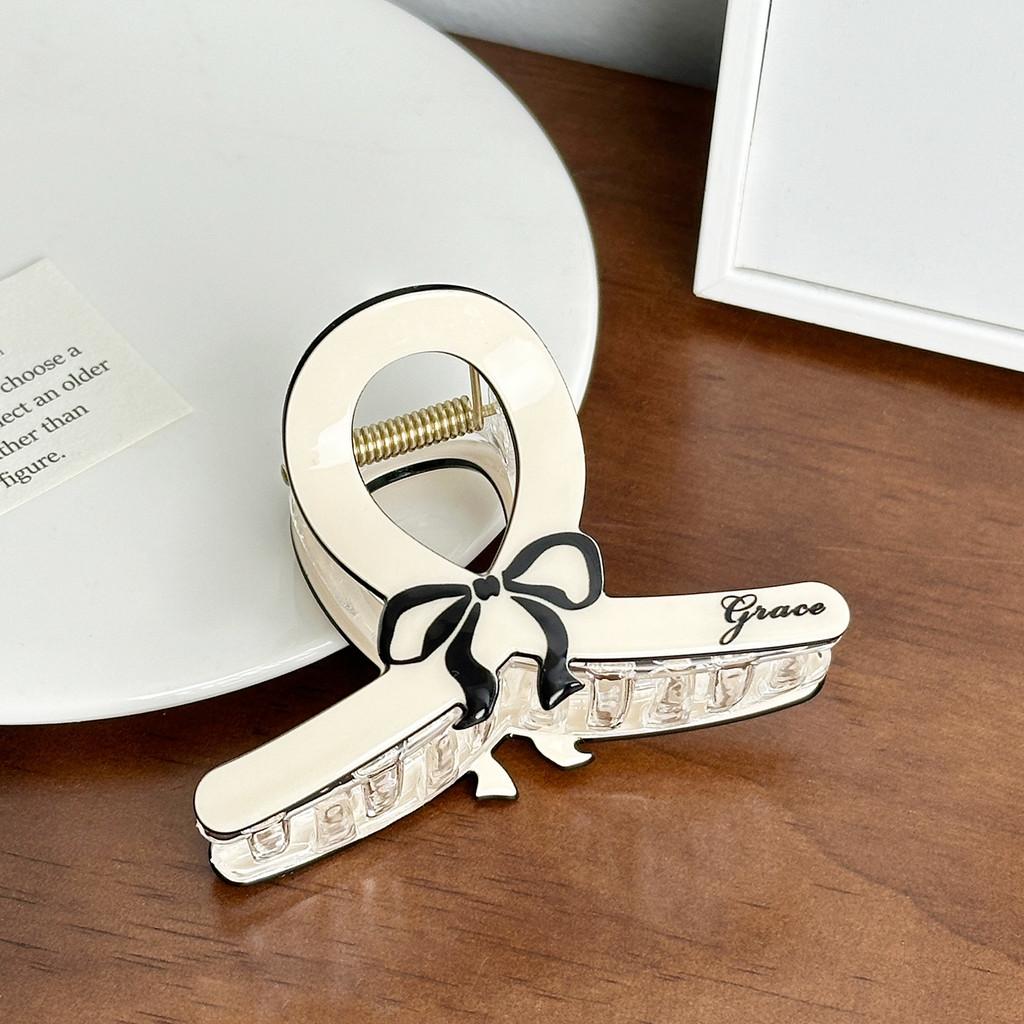 Elegante Haarspange mit Schleife im koreanischen Stil mit hochwertiger Haptik für stilvolle Damen-Accessoires