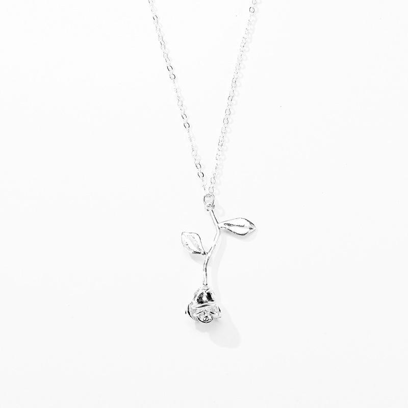 European and American New Jewelry, Exquisite Rose Pendant Necklace, Valentine's Day Gift for Friends
