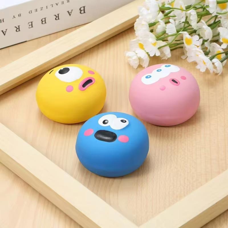 Pet Squeaky Toys Pet Ball Toys Dog Chewing Rubber Ball Cleaning Tooth Dog Chew Toy For Dogs Bite Resistant Squeak Pet Supplies