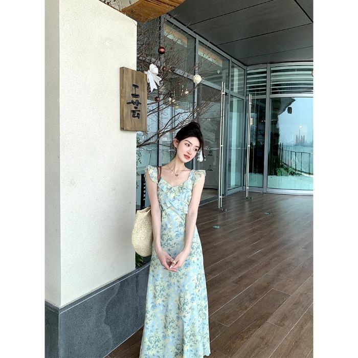 Sweet small flying sleeves floral dress gentle wind dress women's summer niche temperament slim ruffle edge a word long dress
