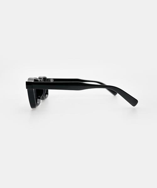 KOLEAT Women Layered Horn-Rimmed All-Black Multi-Faceted Uv Protection Sunglasses [Dggab]