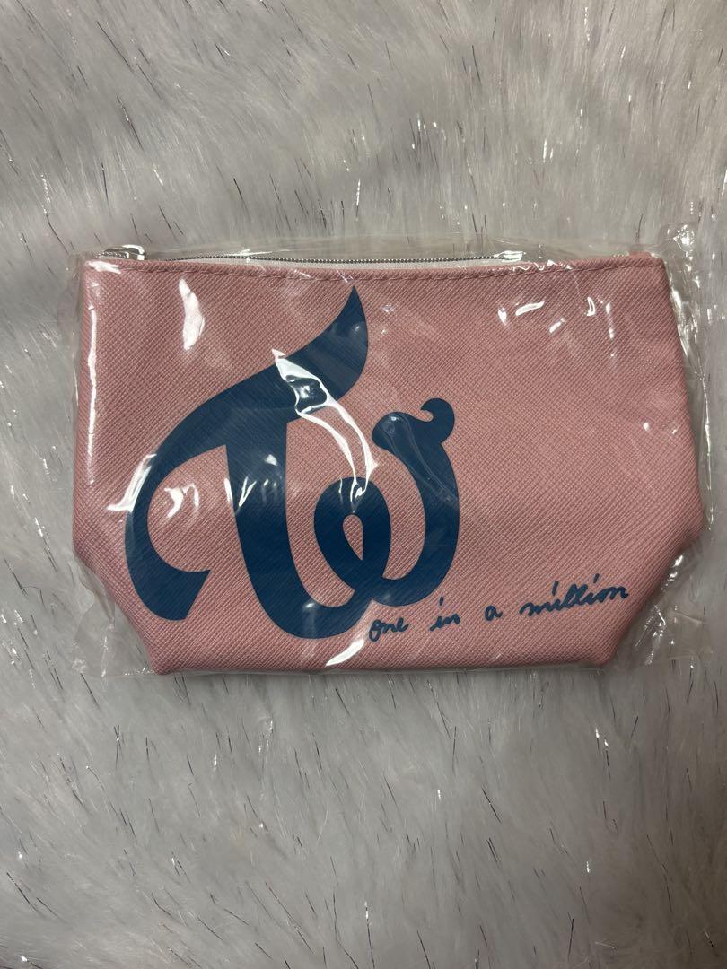 

[USED] TWICE DEBUT SHOWCASE Touchdown Goods Pouch