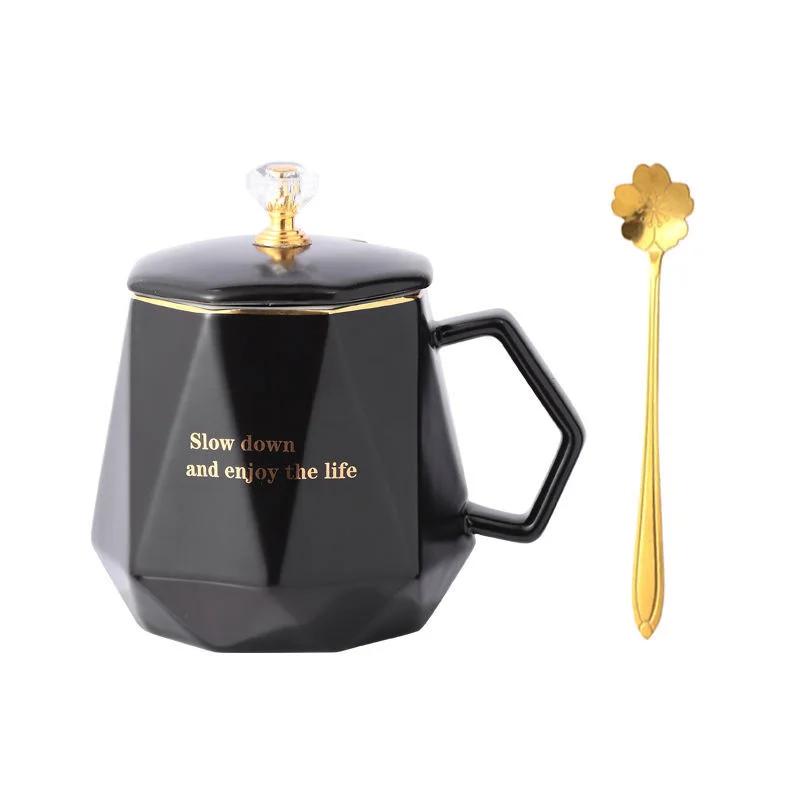 

420 мл Новая кружка-корона с крышкой-ложкой Кофейные чашки Рождественская чашка для чая Оригинальные кружки Бесплатная доставка Керамика и гончарные изделия Путешествия 420ml