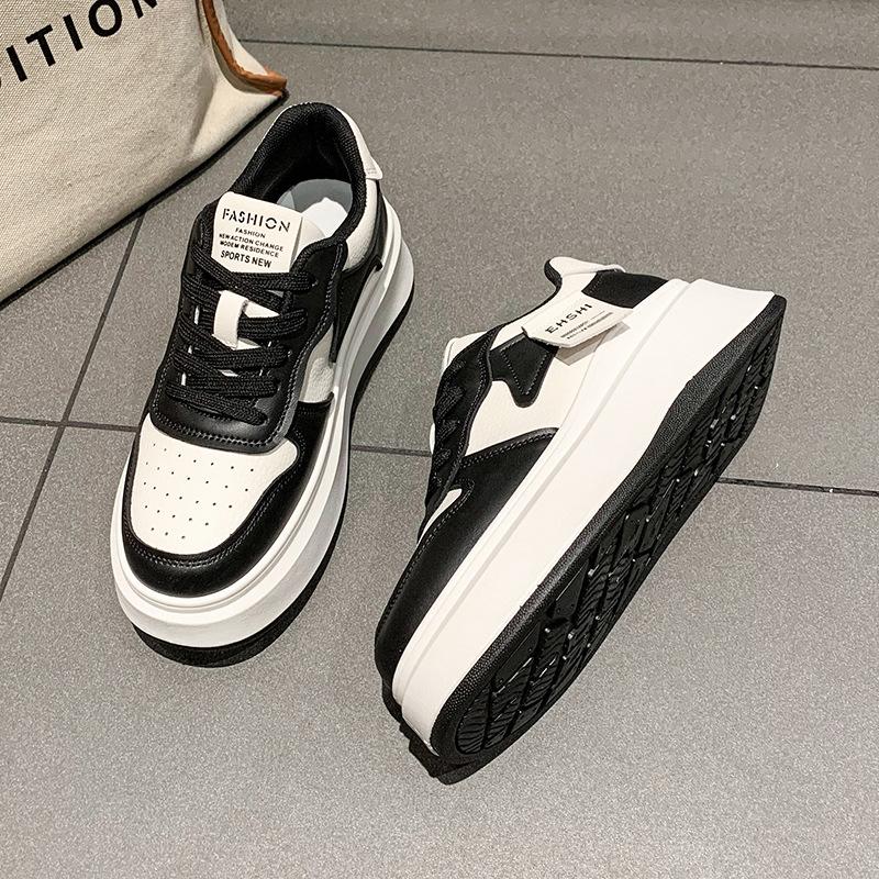 

European muffin platform casual board shoes women s 2025 spring new small height increase casual student white shoes women 35 чёрный