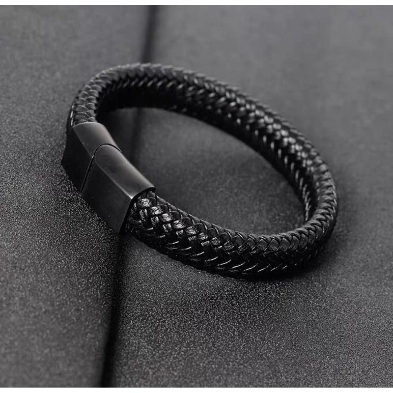 

Красный кожаный шнурок браслет мужской широкая версия плетеный ручной ремешок желтое золото модник простой подарок на год рождения год Змеи красная веревка 20cm Black Leather Cord-Black Buckle