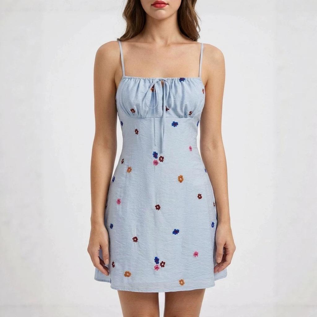 European and American style color embroidered suspender dress, light blue square neck drawstring waist A-word short skirt