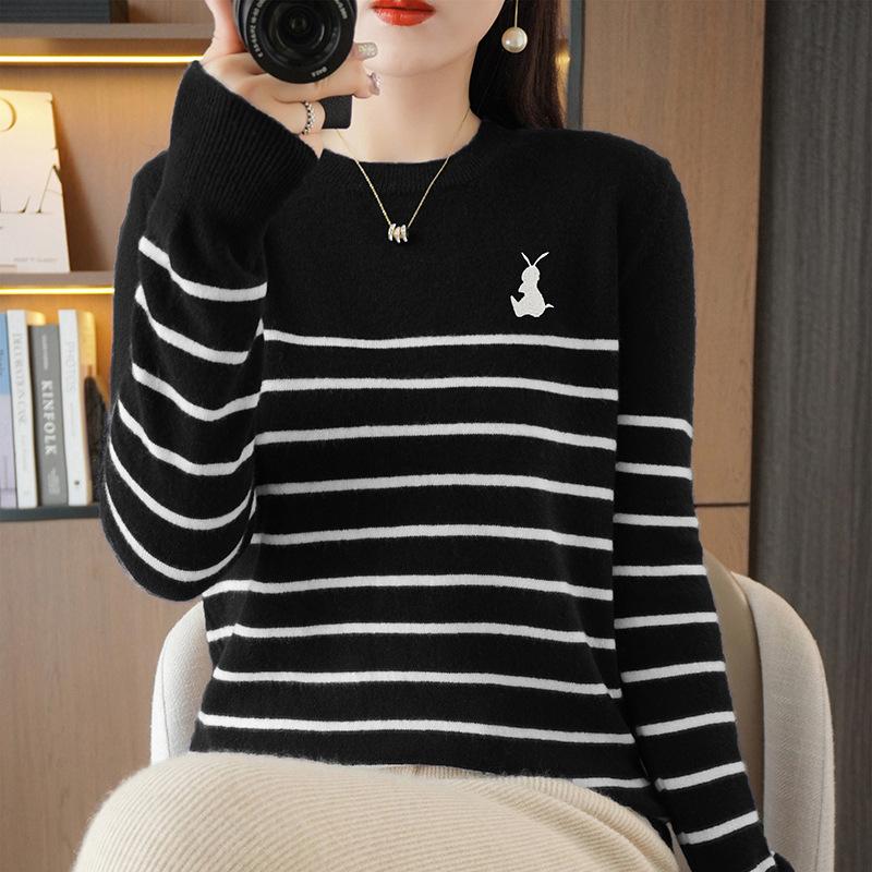 

Осень и Зима Новый Пуловер Женский Свитер с Круглым Вырезом Полосатый Вязаный Свитер Базовый Слой S чёрный
