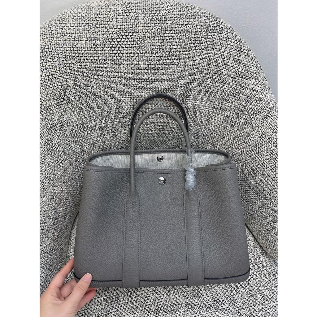 Borsa da giardino cucita a mano con filo cerato, ferramenta interamente in acciaio, borsa da donna portatile in pelle bovina primo strato con motivo a collo di mucca Ntogo