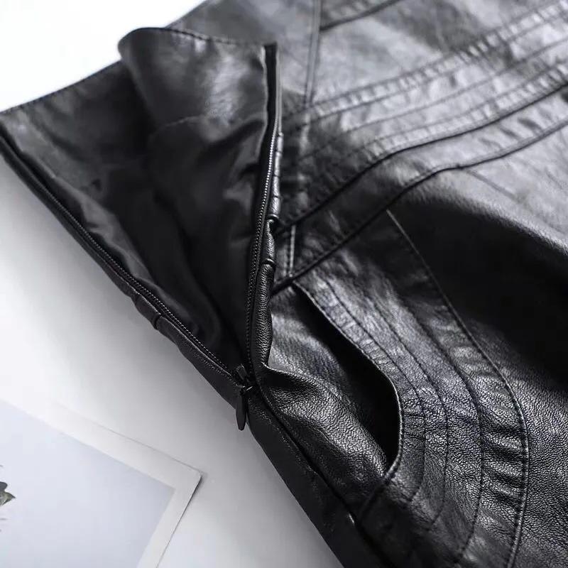 Damen Herbst Winter Schwarzer A-Linien Midi-Rock aus Kunstleder mit Taschen